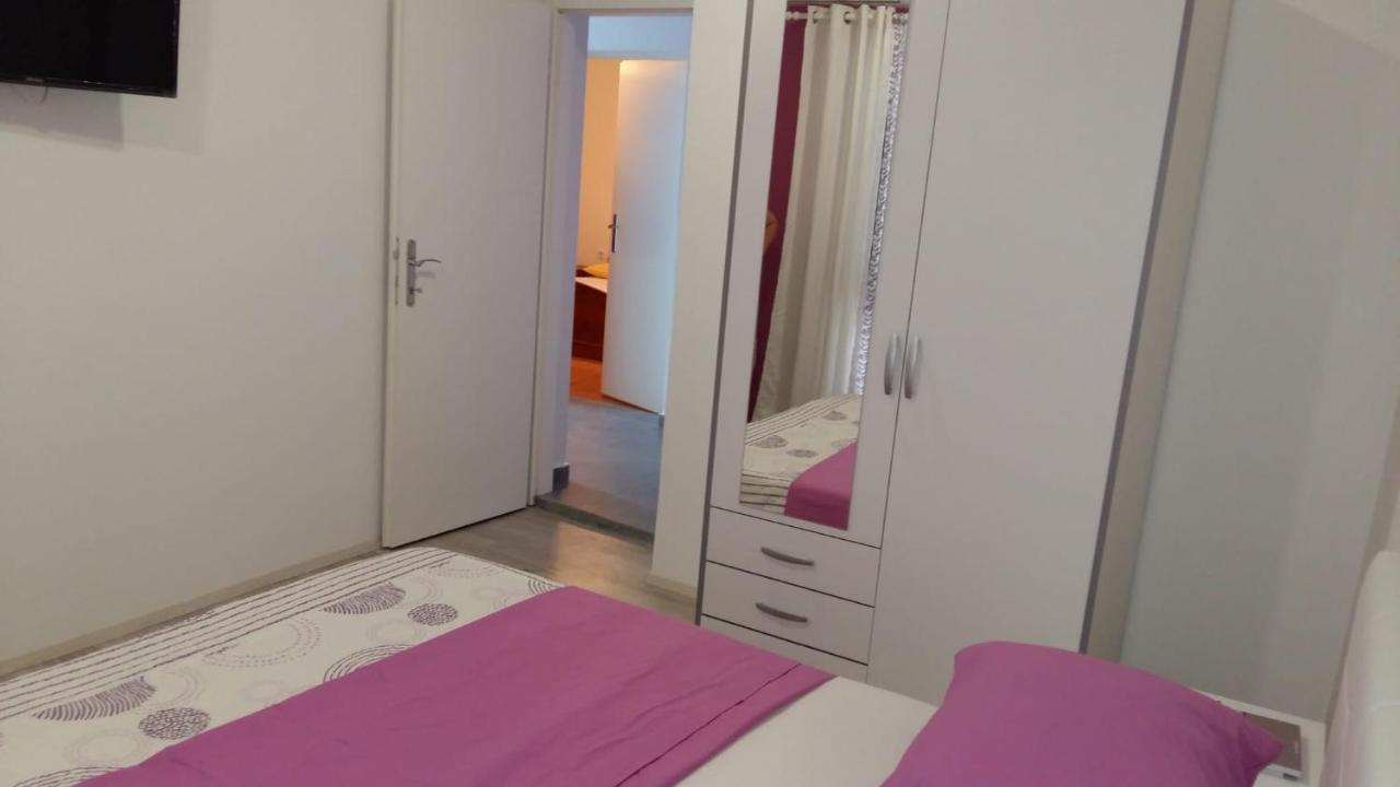 Apartmani Slavica マカルスカ エクステリア 写真